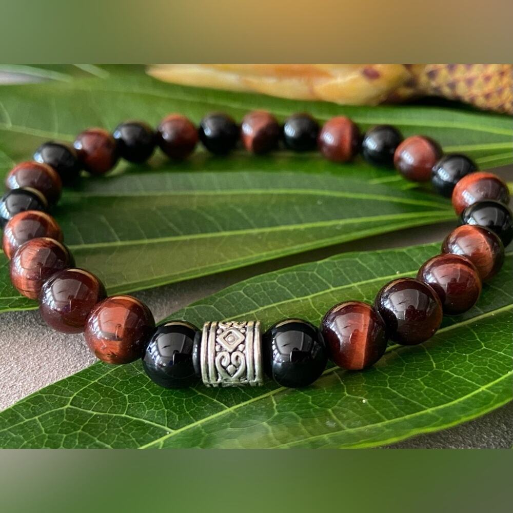 ALL THINGS BEAUTIFUL: Red Tigers Eye w/Black Onyx Mens Beaded Bracelet (New)
